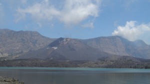 Le lac et le volcan